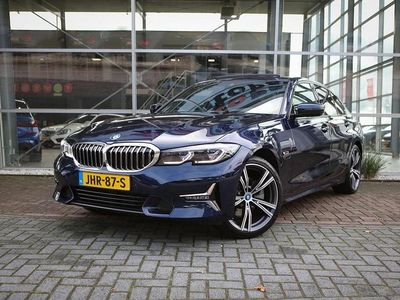 Blauw Occasion 2022 BMW 320e Sedan | € 37.950 (Duur)