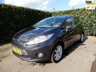 tweedehands Ford Fiesta 1.4 Ghia. Luxe uitvoering. Origineel NL auto met NAP.