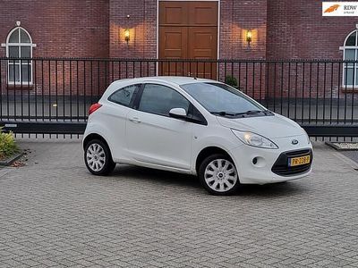 Wit Gebruikt 2009 Ford Ka Limited Hatchback | € 2.250 (Eerlijke prijs)