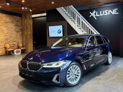 Blauw Occasion 2022 BMW 530e Luxury Line Stationwagen | € 36.420 (Eerlijke prijs)