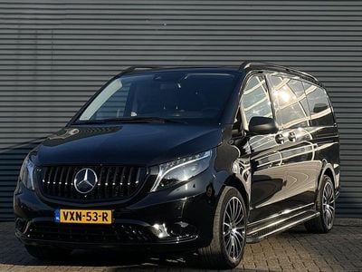 Zwart (metallic) Occasion 2023 Mercedes Vito Van | € 44.950 (Goede deal)