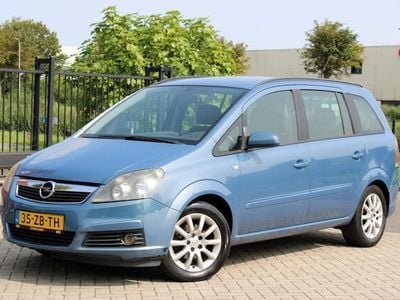 Blauw Gebruikt 2007 Opel Zafira MPV | € 1.950 (Eerlijke prijs)