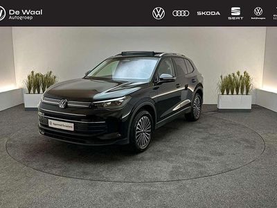 Metallic mythical black Nieuw 2025 VW Tiguan Edition SUV | € 50.800 (Eerlijke prijs)