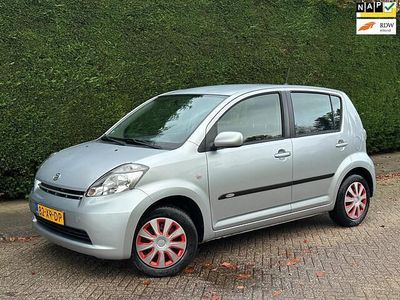 Grijs Gebruikt 2007 Daihatsu Sirion Hatchback | € 1.700 (Eerlijke prijs)