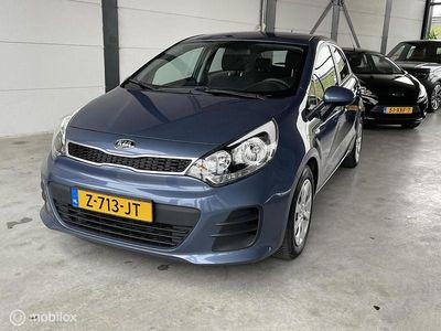 Occasion Kia Rio Comfort 83 PK (61 kW) 2016 Blauw Hatchback