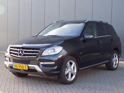 Zwart Gebruikt 2012 Mercedes ML250 SUV | € 15.950