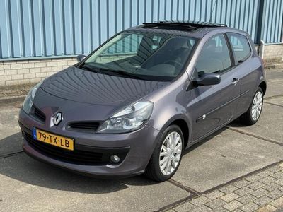 tweedehands Renault Clio 2.0-16V Exception Pano Leer Clima Cruise Lm Nap