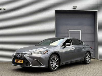 Occasion Lexus ES300 Business Edition 218 PK (160 kW) 2021 Grijs Sedan
