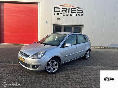 Grijs Occasion 2008 Ford Fiesta Cool & Sound Edition Hatchback | € 1.745 (Eerlijke prijs)