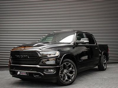 tweedehands Dodge Ram PICKUP 1500 5.7 V8 4x4 CREW CAB LIMITED 2022 / NIEUWSTAAT / COMPLETE HISTORY / FULL OPTIONS / LUCHTVERING / GROOT NAVI / LINE