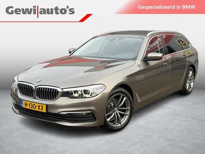 Grijs Gebruikt 2019 BMW 520 Executive Stationwagen | € 19.999