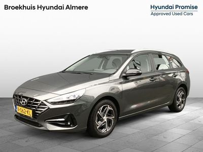 tweedehands Hyundai i30 Wagon 1.0 Turbo 120pk MHEV Comfort Smart | Camera | Keyless entry | Cruise controle | Inklapbare spiegels | Carplay | Navigatie