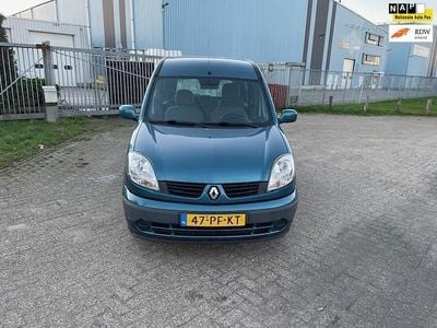 Blauw Gebruikt 2004 Renault Kangoo Expression MPV | € 1.999 (Goede deal)
