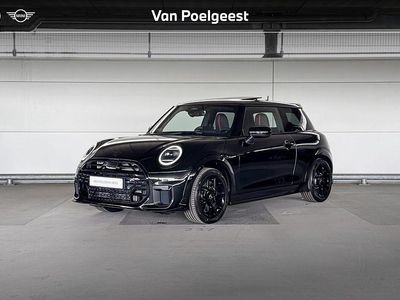 Midnight black ii Occasion 2025 Mini John Cooper Works Hatchback | € 38.900 (Eerlijke prijs)