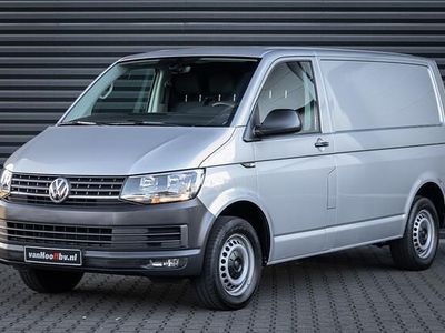 Zilver (metallic) Gebruikt 2019 VW T6.1 Comfortline Van | € 13.900 (Super prijs)