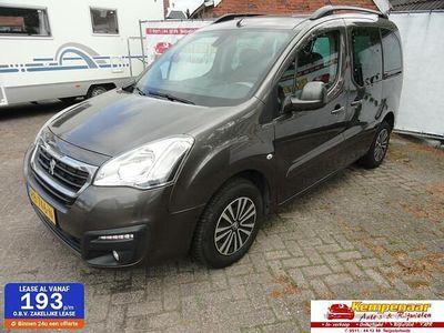 Grijs Occasion 2016 Peugeot Partner Tepee MPV | € 9.999