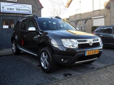 Zwart (metallic) Occasion 2012 Dacia Duster SUV | € 4.398 (Goede deal)