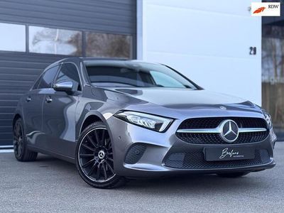 Occasion Mercedes A180 Premium Plus 136 PK (100 kW) 2018 Grijs (metallic) Hatchback