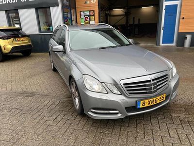 Mercedes 220