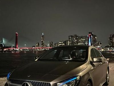 Grijs Gebruikt 2018 Mercedes CLA180 Business Sedan | € 19.500 (Iets duurder)