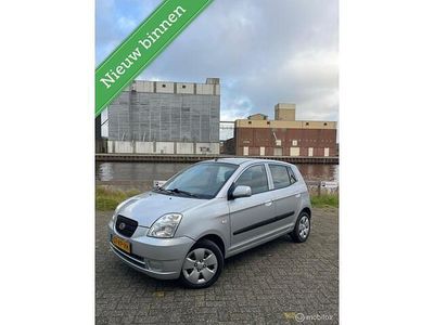 Grijs Gebruikt 2005 Kia Picanto EX Hatchback | € 2.000 (Eerlijke prijs)