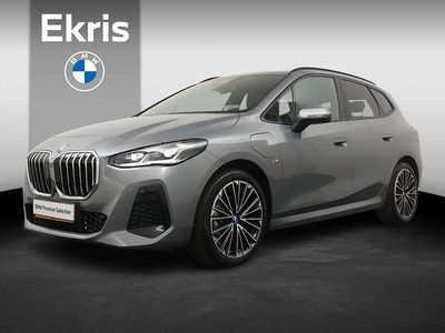 Grijs, metallic lak Gebruikt 2024 BMW 225 Active Tourer M Sport MPV | € 42.400 (Duur)