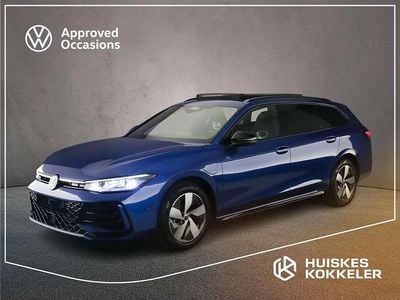 Occasion VW Passat R-line Edition 272 PK (200 kW) 2025 Blauw Stationwagen