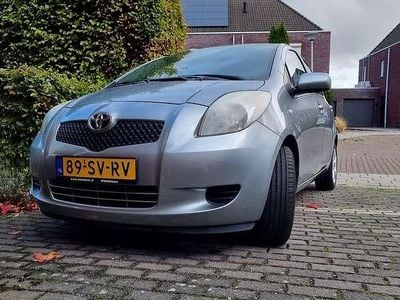 Grijs Gebruikt 2006 Toyota Yaris Sol Hatchback | € 4.500 (Eerlijke prijs)