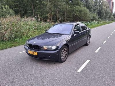 BMW 325