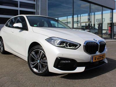 tweedehands BMW 118 118 i Executive Edition **Ecc..Lnvelgen Sportintr.