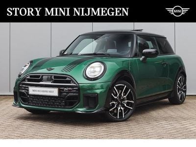 Rood Occasion 2024 Mini John Cooper Works Hatchback | € 39.950 (Duur)