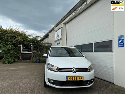 Wit Gebruikt 2015 VW Touran Highline MPV | € 14.999 (Goede deal)