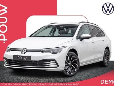 Wit Gebruikt 2024 VW Golf VIII Business Stationwagen | € 27.900 (Eerlijke prijs)