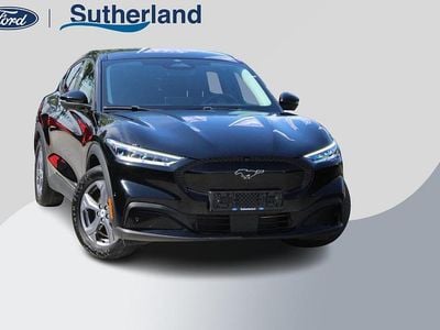 Zwart Occasion 2023 Ford Mustang Mach-E SUV | € 31.700 (Goede deal)
