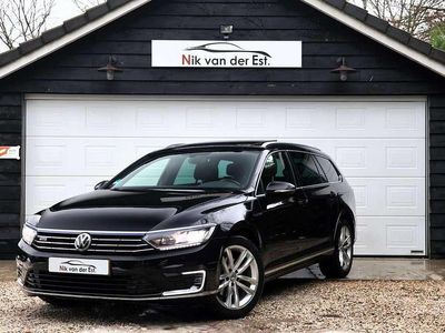 Zwart Occasion 2015 VW Passat Highline Stationwagen | € 13.950 (Eerlijke prijs)