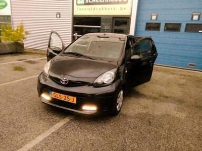 Occasion Toyota Aygo 68 PK (50 kW) 2013 Zwart Hatchback