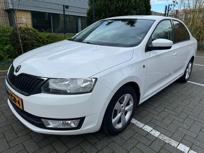 tweedehands Skoda Rapid 1.2 TSI Greentech / Navi / PDC / Clima / Trekhaak