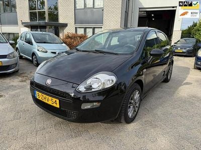 Zwart Gebruikt 2015 Fiat Punto Evo Pop Hatchback | € 2.650 (Eerlijke prijs)