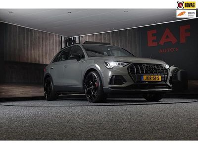 Grijs (metallic) Gebruikt 2022 Audi Q3 Competition SUV | € 43.850 (Duur)