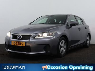 Lexus CT200h