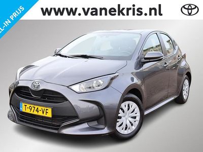 Grijs Gebruikt 2023 Toyota Yaris Active Hatchback | € 19.699 (Eerlijke prijs)