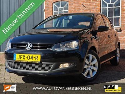 Zwart Occasion 2012 VW Polo Highline Hatchback | € 7.450 (Iets duurder)