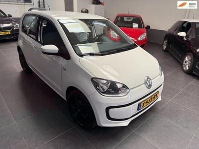 Wit Gebruikt 2015 VW up! move up! Hatchback | € 6.500 (Eerlijke prijs)