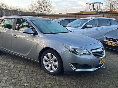Grijs (metallic) Occasion 2015 Opel Insignia Edition Stationwagen | € 6.750 (Eerlijke prijs)