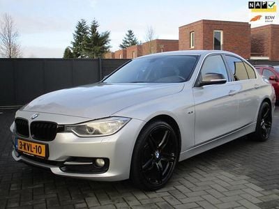 Grijs (metallic) Occasion 2013 BMW 316 Executive Sedan | € 8.950 (Eerlijke prijs)