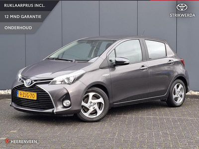 Grijs Gebruikt 2015 Toyota Yaris Hybrid Hatchback | € 13.745 (Eerlijke prijs)