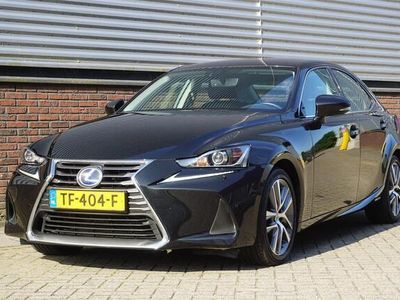 tweedehands Lexus IS300h Hybrid Premium Navigatie+ Stoelverwarming. Business-Line