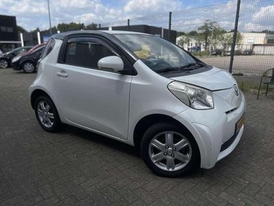 Toyota iQ