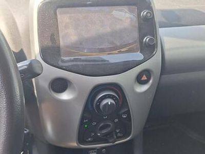 Occasion Toyota Aygo X-clusiv 69 PK (50 kW) 2014 Wit Hatchback