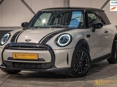 tweedehands Mini Cooper 1.5 Essential|NW model|H&K|HUD|Leder|NW APK|Gara